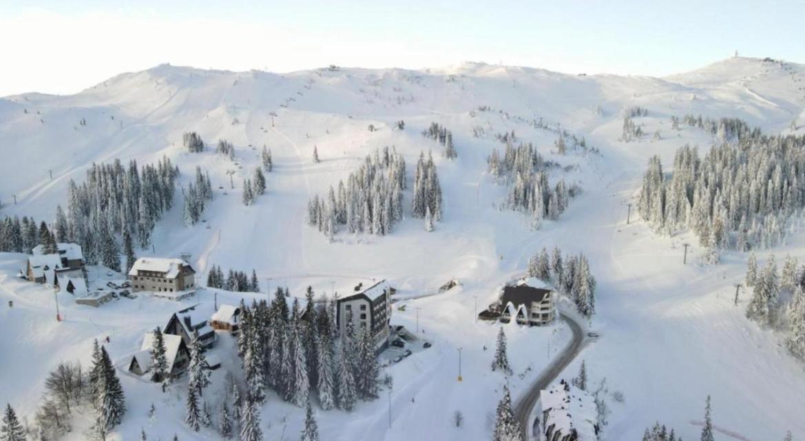 Aparthotel Rajska Jahorina Eksteriør billede